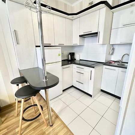 Beauty Studio In Center Apartment Chisinau Exterior photo
